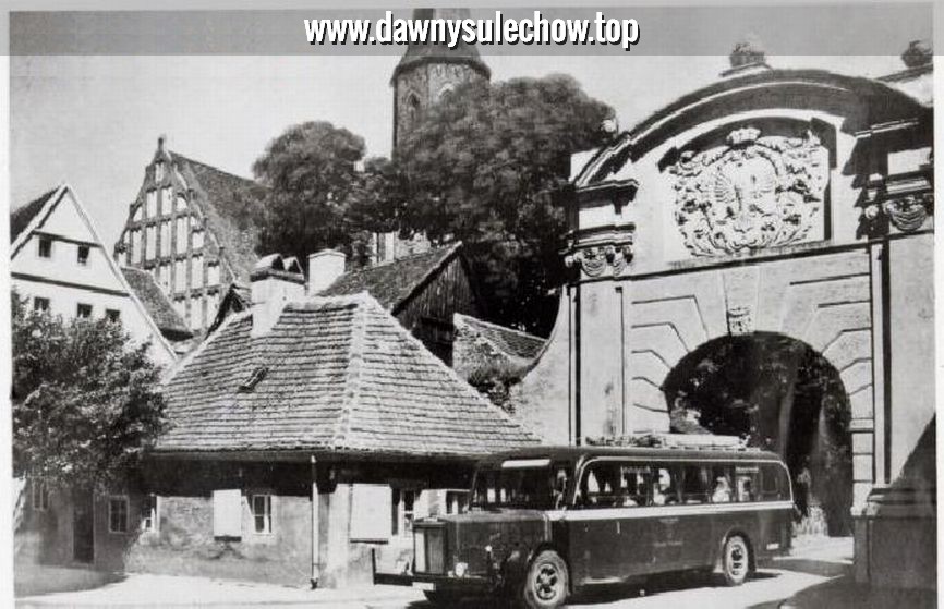 Autobus pod Bramą Krośnieńską