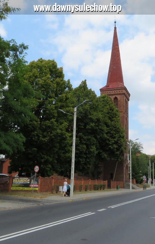 Neue Kirche kiedyś i Kościół św. Stanisława Kostki obecnie